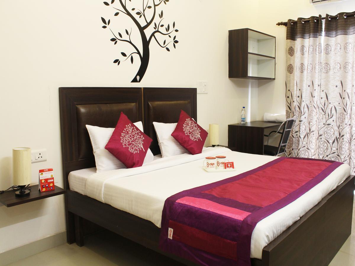 Oyo 2384 Hotel Epic Inn Γκουργκάον Εξωτερικό φωτογραφία